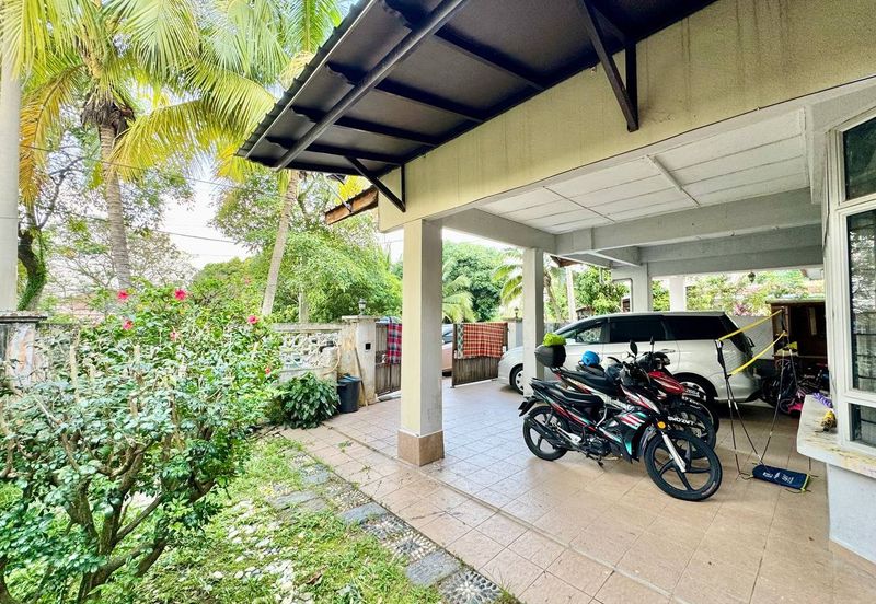 Taman Seroja, Bandar Baru Salak Tinggi