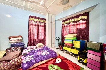 Taman Seroja, Bandar Baru Salak Tinggi