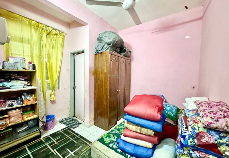 Taman Seroja, Bandar Baru Salak Tinggi