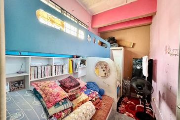 Taman Seroja, Bandar Baru Salak Tinggi