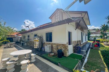 Desa Pinggiran Putra