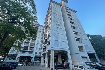 Tasik Heights Apartment