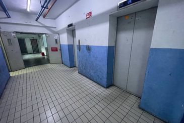 Tasik Heights Apartment