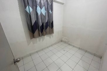 Tasik Heights Apartment