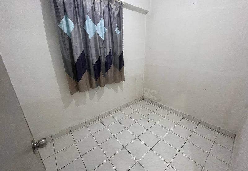 Tasik Heights Apartment