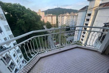 Tasik Heights Apartment