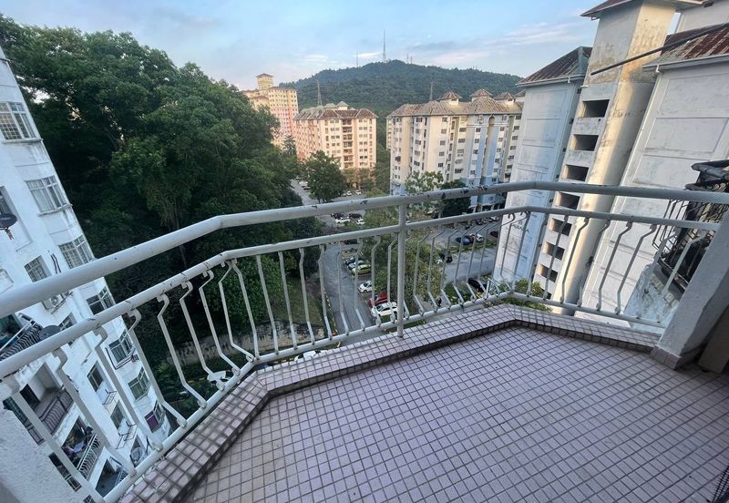 Tasik Heights Apartment