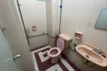 Tasik Heights Apartment