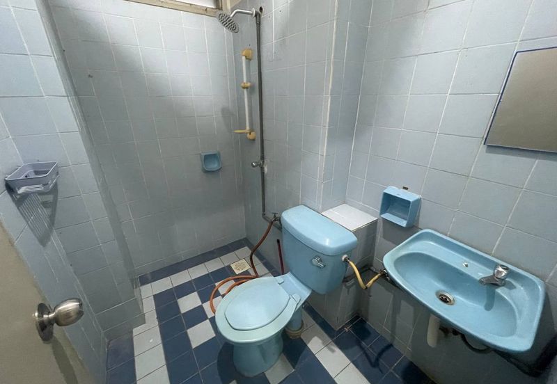 Tasik Heights Apartment