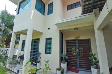 BANDAR ENSTEK (JENTAYU)