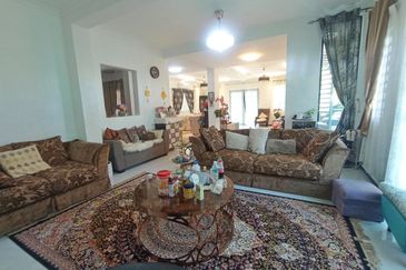 BANDAR ENSTEK (JENTAYU)