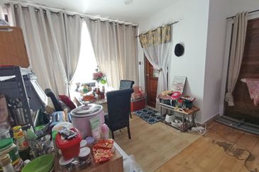 BANDAR ENSTEK (JENTAYU)