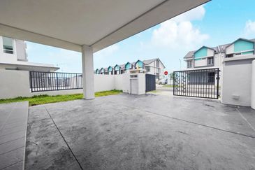 [END LOT] 2 Storey Terrace Ariya Serenia City @ Kota Warisan, Sepang