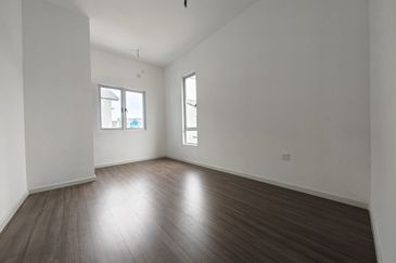 [END LOT] 2 Storey Terrace Ariya Serenia City @ Kota Warisan, Sepang