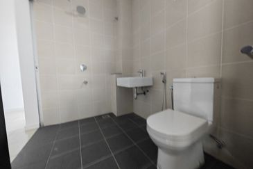 [END LOT] 2 Storey Terrace Ariya Serenia City @ Kota Warisan, Sepang