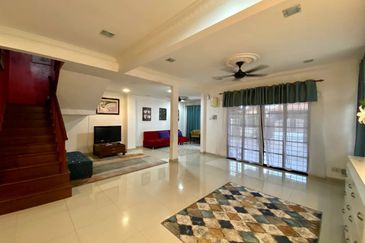 Taman Seroja, Bandar Baru Salak Tinggi