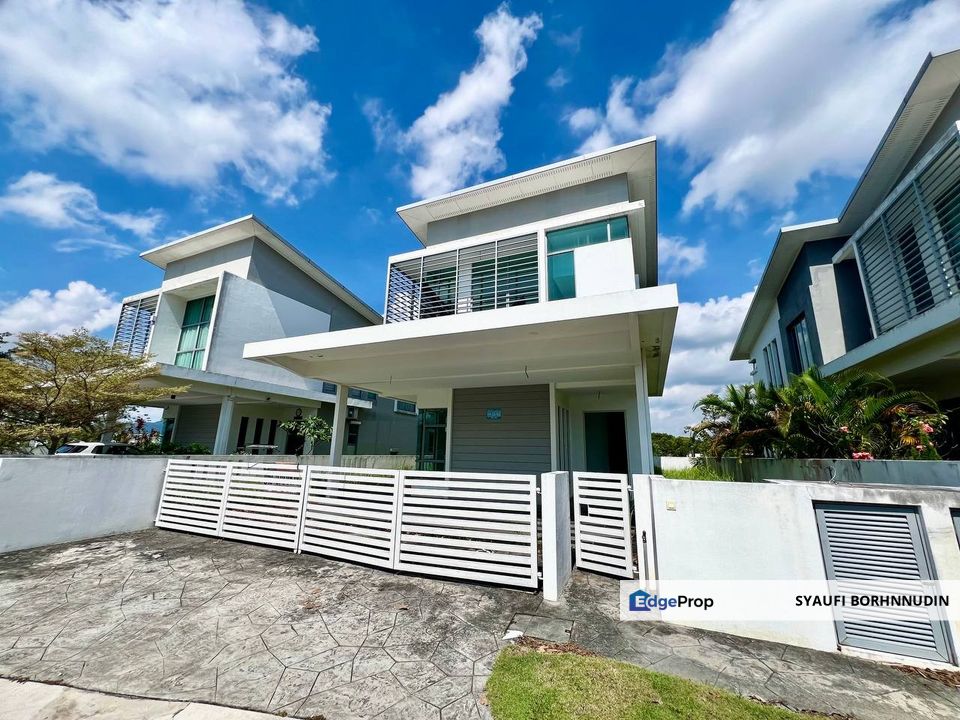 [NEW] 2 Storey Bungalow Frangipani Villas @ Kota Seriemas, Nilai Negeri Sembilan, Negeri Sembilan, Nilai