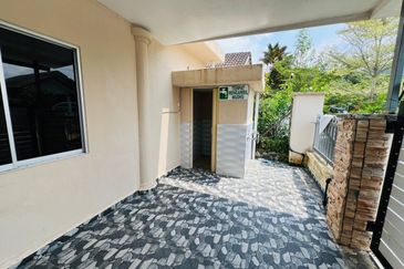 Taman Tasik Semenyih (Lake Residence)