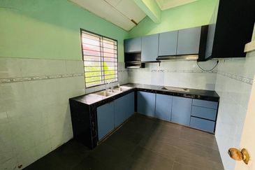 Taman Tasik Semenyih (Lake Residence)