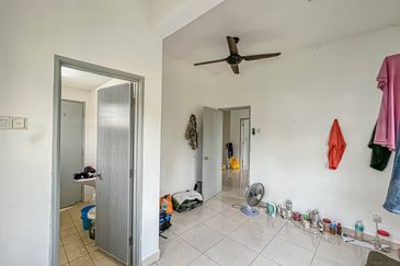 Corner Lot 2 Storey Terrace House Taman Kayangan Mantin @ Beranang, Negeri Sembilan