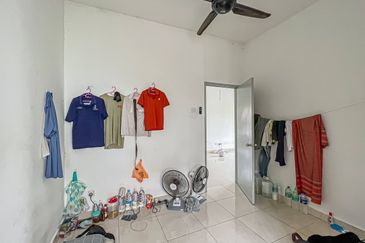 Corner Lot 2 Storey Terrace House Taman Kayangan Mantin @ Beranang, Negeri Sembilan