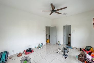 Corner Lot 2 Storey Terrace House Taman Kayangan Mantin @ Beranang, Negeri Sembilan