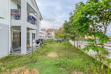 Corner Lot 2 Storey Terrace House Taman Kayangan Mantin @ Beranang, Negeri Sembilan