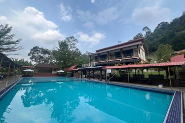 Resort Untuk Dijual Di Hulu Langat Semungkis