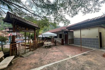 Resort Untuk Dijual Di Hulu Langat Semungkis