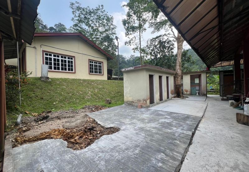 Resort Untuk Dijual Di Hulu Langat Semungkis