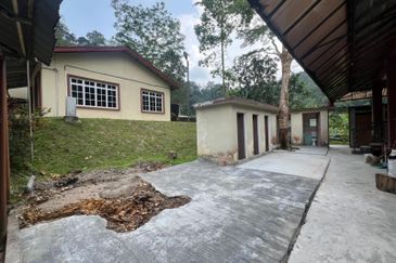 Resort Untuk Dijual Di Hulu Langat Semungkis