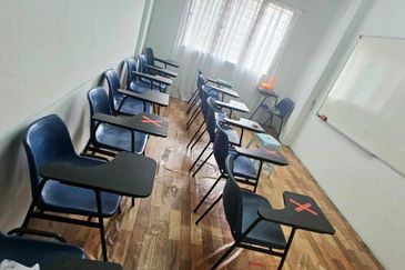 Pangsapuri Dato Ahmad Razali ampang GROUND FLOOR