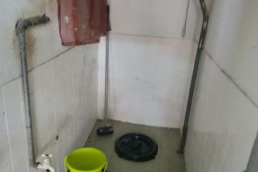 Pangsapuri Dato Ahmad Razali ampang GROUND FLOOR