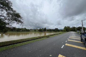 Bandar Tasik Senangin