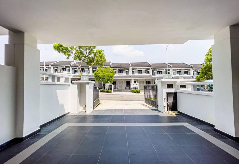 Cradleton @ Eco Majestic