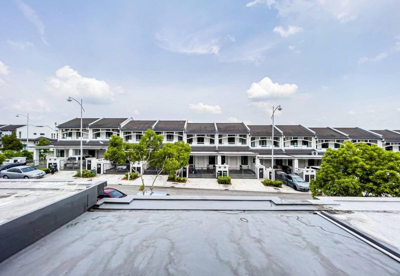 Cradleton @ Eco Majestic