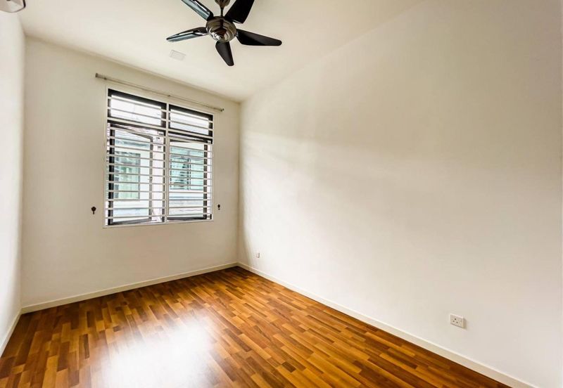 Cradleton @ Eco Majestic