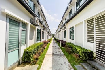 Cradleton @ Eco Majestic