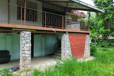 Tanah Untuk Dijual Kampung Bongek, Rembau Negeri Sembilan (Pertanian Status Kediaman)