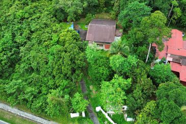 Tanah Untuk Dijual Kampung Bongek, Rembau Negeri Sembilan (Pertanian Status Kediaman)