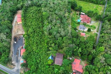 Tanah Untuk Dijual Kampung Bongek, Rembau Negeri Sembilan (Pertanian Status Kediaman)