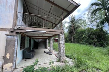 Tanah Untuk Dijual Kampung Bongek, Rembau Negeri Sembilan (Pertanian Status Kediaman)