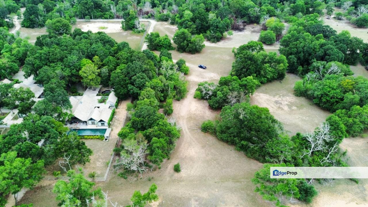 Untuk Di Jual [4 EKAR] Tanah Pantai di Cherating Berhadapan Laut China Selatan, Pahang, Pahang, Balok