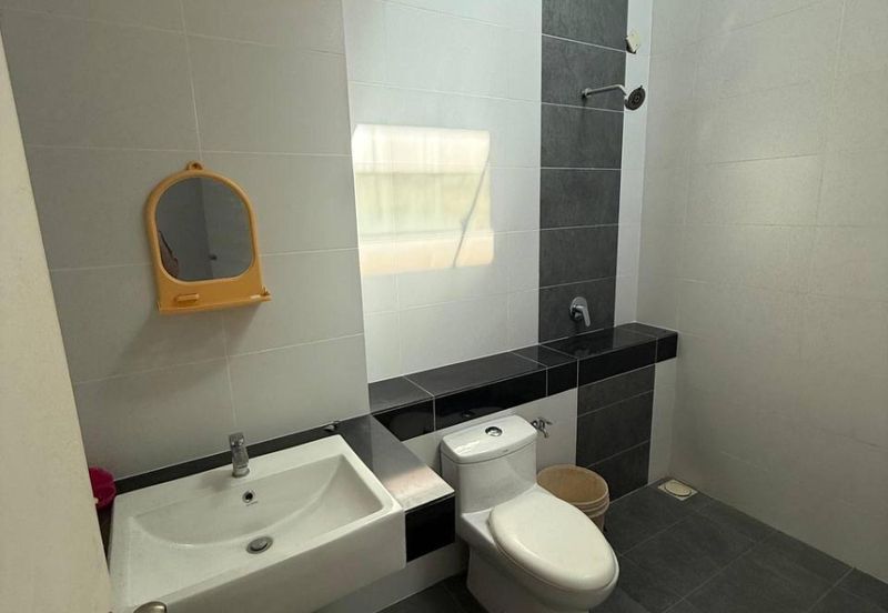 Cradleton @ Eco Majestic