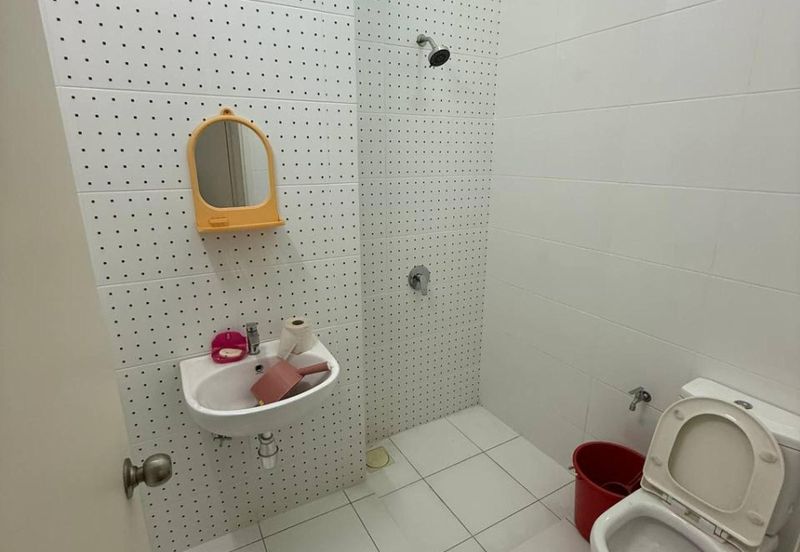 Cradleton @ Eco Majestic