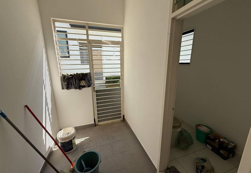 Cradleton @ Eco Majestic