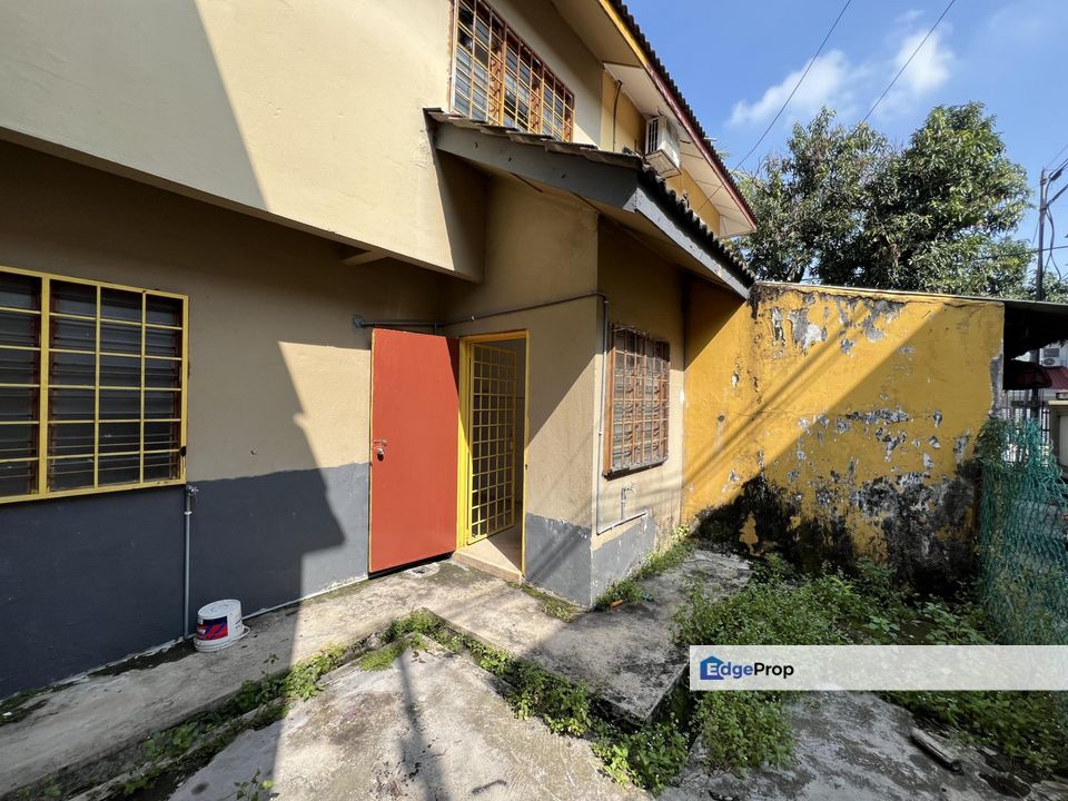 For SALE 2 Storey [FACING OPEN LRT DISTANCE] Taman Puchong Perdana , Selangor, Puchong