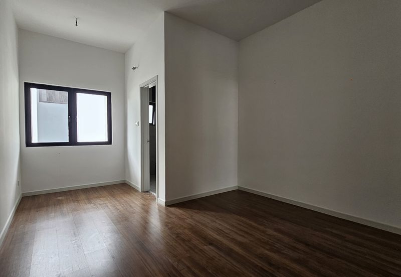 Tilia Encorp Cahaya Alam