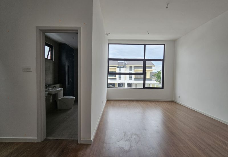 Tilia Encorp Cahaya Alam