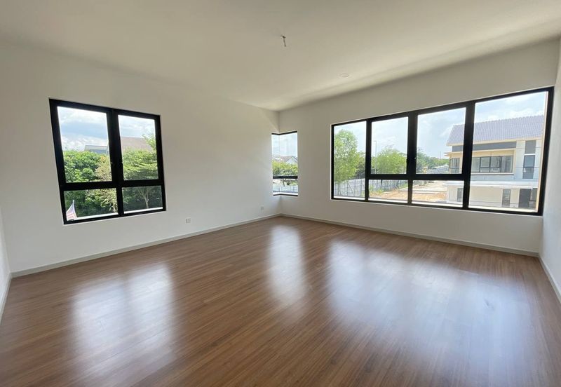 Tilia Encorp Cahaya Alam